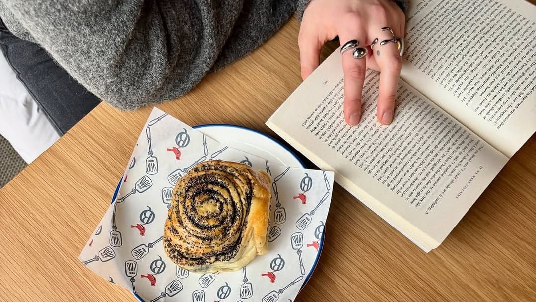 Pages Amsterdam - Book Club club in Amsterdam