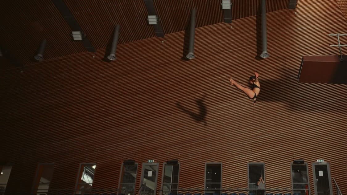 Indoor cliff diving - Sports & Fitness Club club in Amsterdam