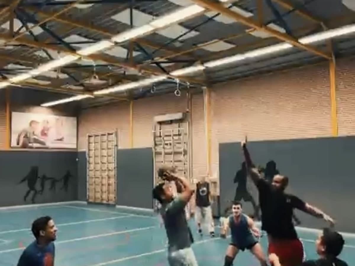 Saturday Full Court Pick-up Basketball Rotterdam - SBC