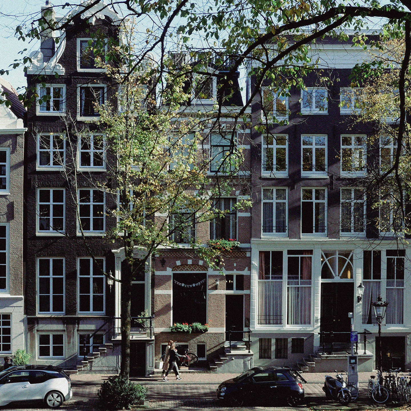 The Ultimate Guide to Finding Social Clubs in Amsterdam